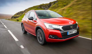 DS 4 Crossback 2016 - front tracking