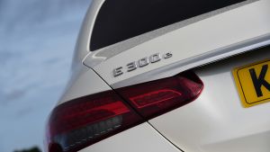 Mercedes E 300 e - E 300 e badge