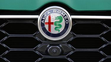 Alfa Romeo Tonale - badge