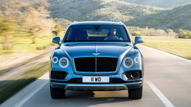 Bentley Bentayga Diesel - front tracking 2