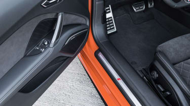 Audi TT S - door