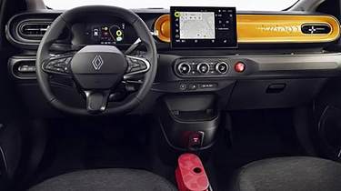 Renault Twingo leaked 2025 - dash