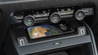 Citroen C4 - climate control and wireless phone charging pad