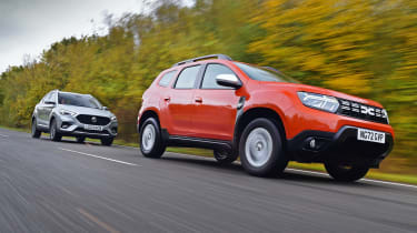 Dacia Duster and MG ZS - front tracking