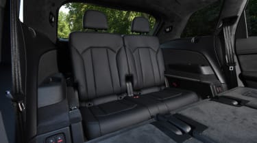 Audi SQ7 Vorsprung - back seats