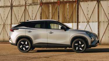 Omoda 5 SHS-H - side static