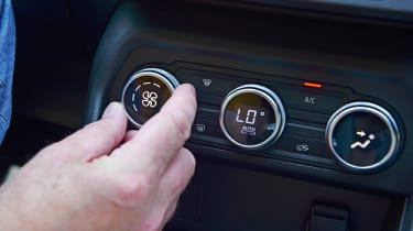 Dacia Jogger long termer - climate controls