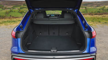 Audi Q5 Sportback - boot