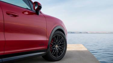 Porsche Cayenne GTS - wheel