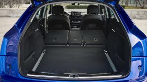 Audi Q5 Sportback - boot seats down
