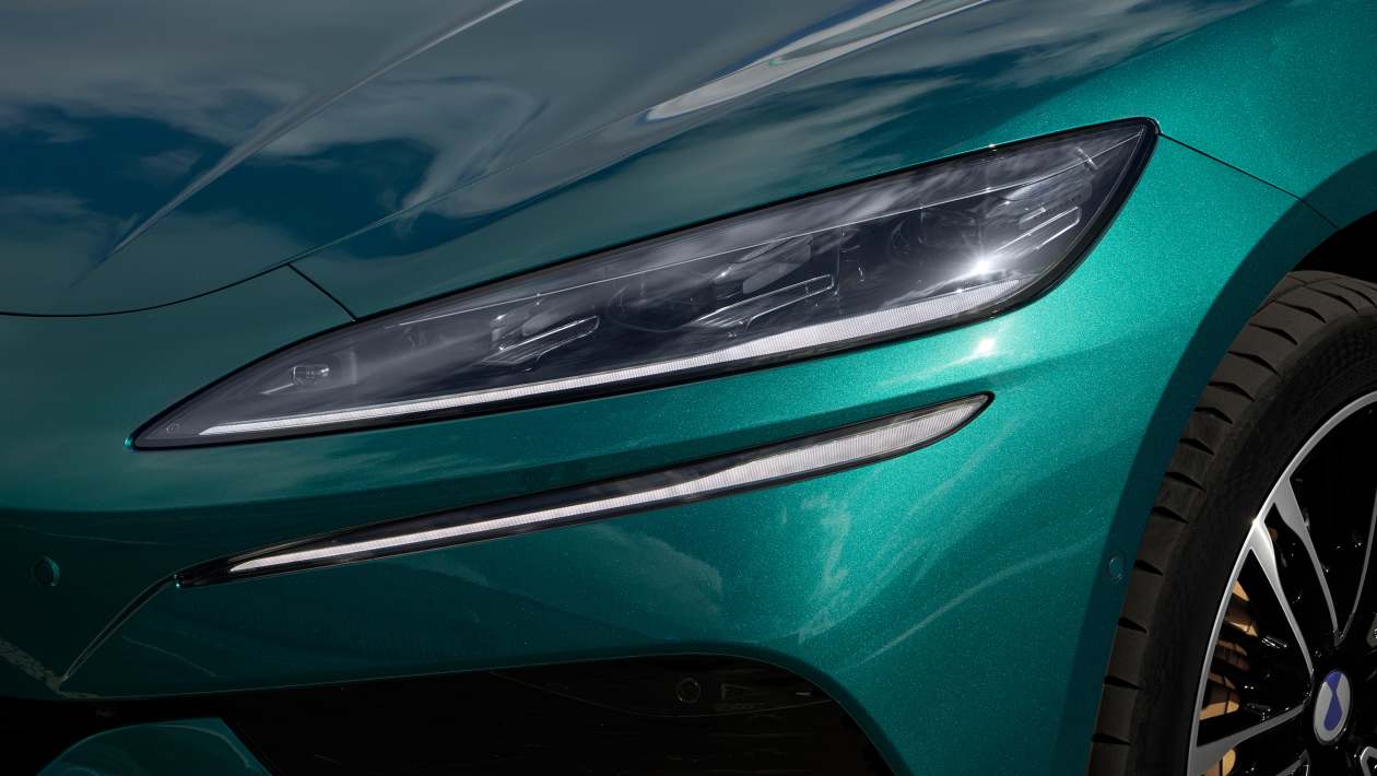 Denza Z9GT slim LED headlight detail