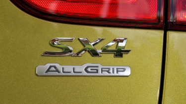 Suzuki SX4 S-Cross badge