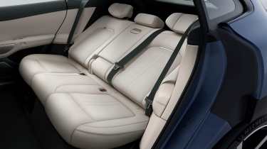 Xiaomi YU7 - rear seats