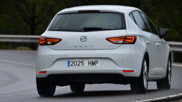 SEAT Leon rear cornering