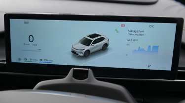 Geely Starray UK - dials