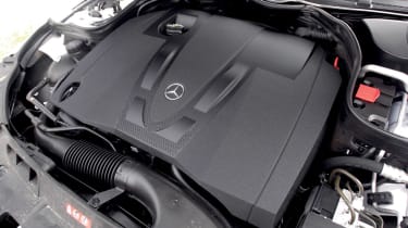Mercedes C220 engine