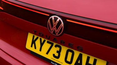 Volkswagen Touareg - tailgate badge