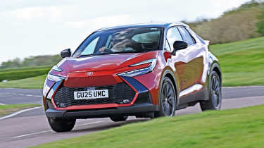 Toyota C-HR - front