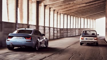 BMW 2002 Hommage - rear tracking