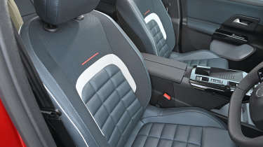 Citroen e-C5 Aircross - seats