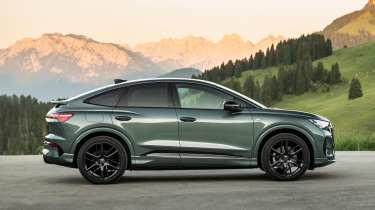 Audi Q4 e-tron Sportback - side static
