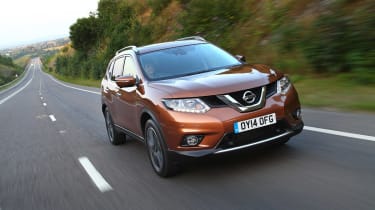 Nissan X-Trail front tracking
