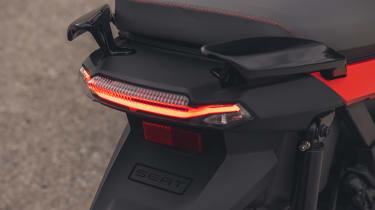 SEAT Mo - rear light