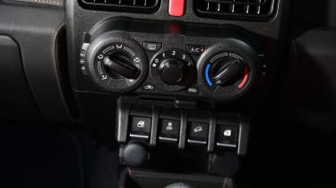 Suzuki Jimny by Twisted - centre console