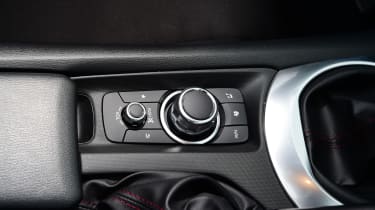 Long-term test review Mazda MX-5 - centre console