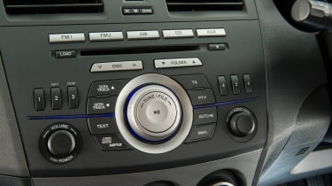 Used Mazda 3 - centre console