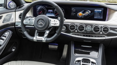 New Mercedes-AMG S 63 - dash