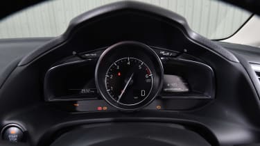 Used Mazda 3 Mk3 - dials