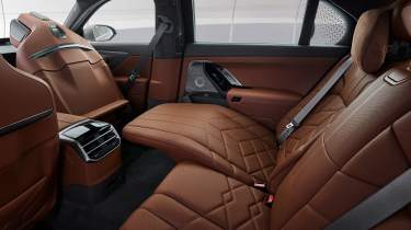 BMW i7 - rear seats