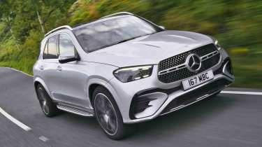 Mercedes GLE 400e front corner tracking