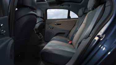 Bentley Flying Spur V8 S - rear seats