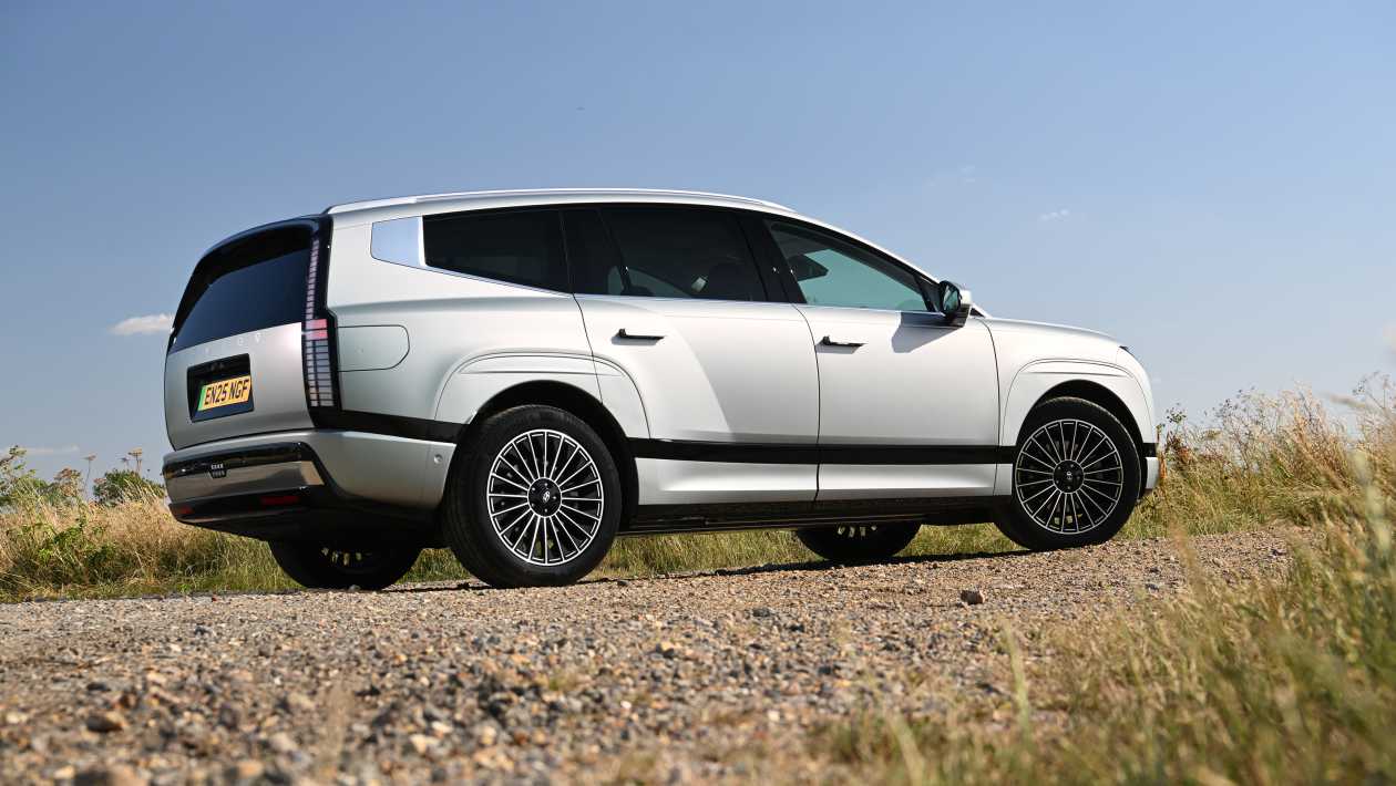 Hyundai Ioniq 9 - задняя статика