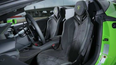 Lamborghini Huracan LP 610-4 Spyder - seats