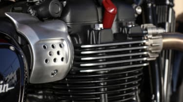Triumph Street Twin review - cylinder head close up