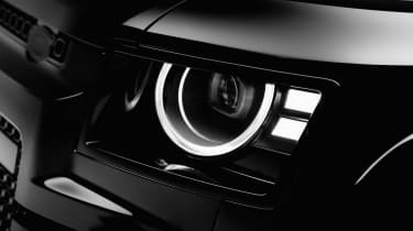 Land Rover Defender Octa Black - front light