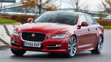 Jaguar XJ R-Sport 2015 action