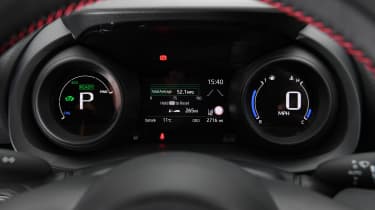Toyota Yaris - dials