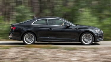 Audi A5 Coupe 2016 - side tracking