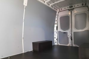 IVECO Daily - load bay