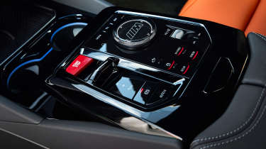 BMW M5 - infotainment controls 