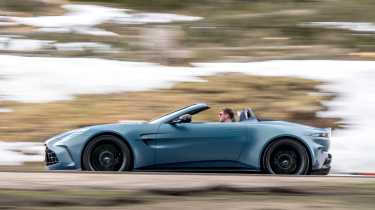 Aston Martin Vantage Roadster - side
