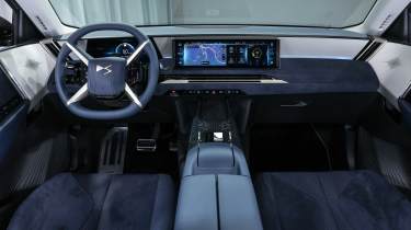 DS No7 - dash studio