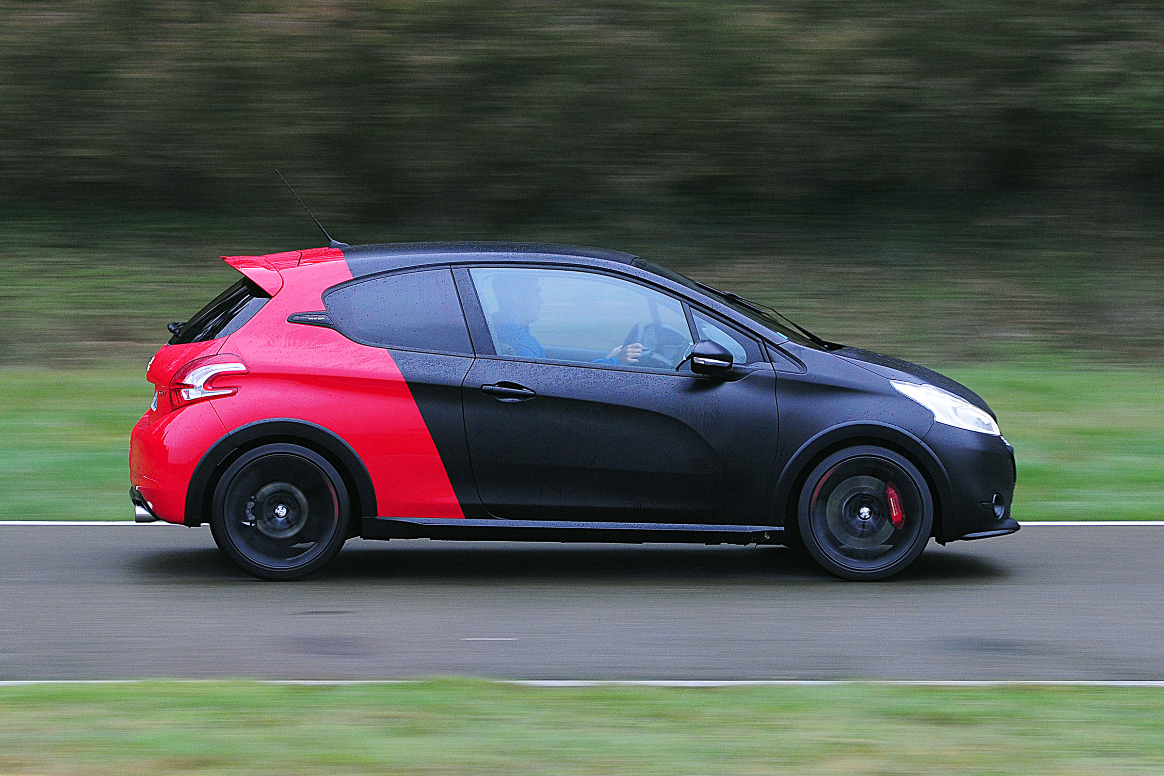 Future Peugeot Sport performance cars to be plug-in 