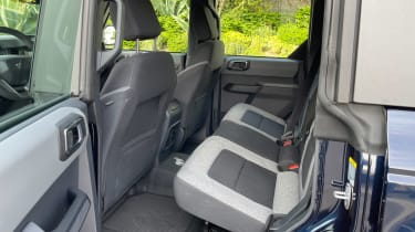 Ford Bronco - rear cabin