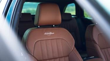 Skoda Superb Sleeper Edition - driver&#039;s seat