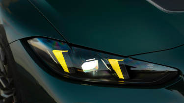 BMW M3 CS Touring - front light